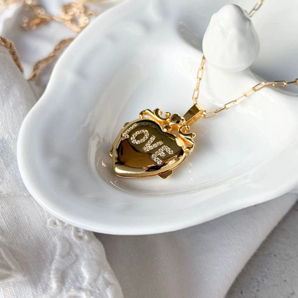 Wholesale Jewelry Geometric Love Open Oval Photo Album Pendant Necklace Copper Titanium Steel O Chain Real Gold Plated