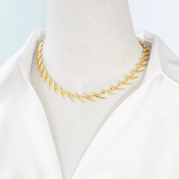 Wholesale Jewelry Geometric Spiked Thorns Copper Necklace For Women With Electroplating