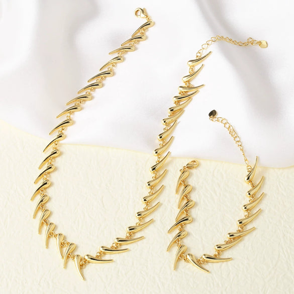 Wholesale Jewelry Geometric Spiked Thorns Copper Necklace For Women With Electroplating