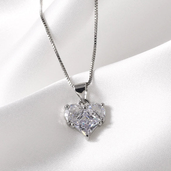 Wholesale Jewelry Heart Pendant Necklace Women's Gold Plated Copper Zircon With Geometric Design And Electroplating Process