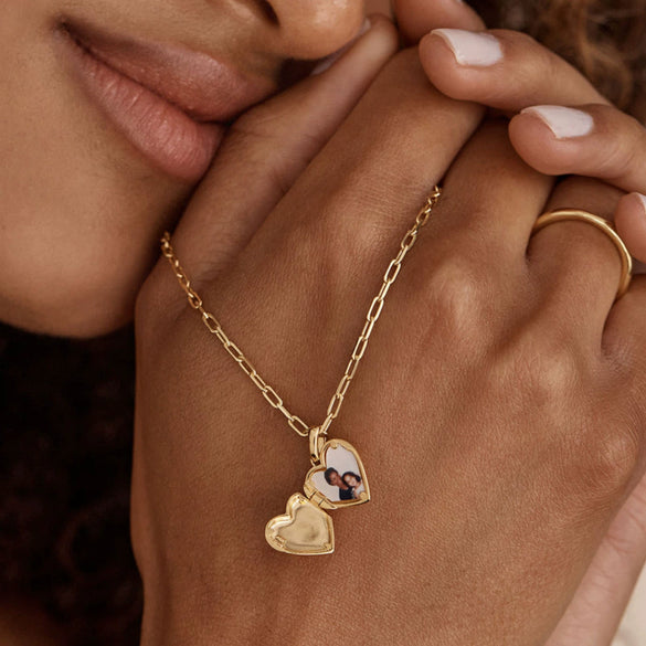 Wholesale Jewelry Heart Shape Zircon Copper And Titanium Steel Openable Photo Album Necklace Plated With Real Gold