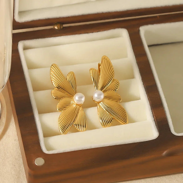 Wholesale Jewelry High Sense Niche Exaggerated Pearl Stainless Steel Geometric Butterfly Wings Electroplated Earrings For Ladies