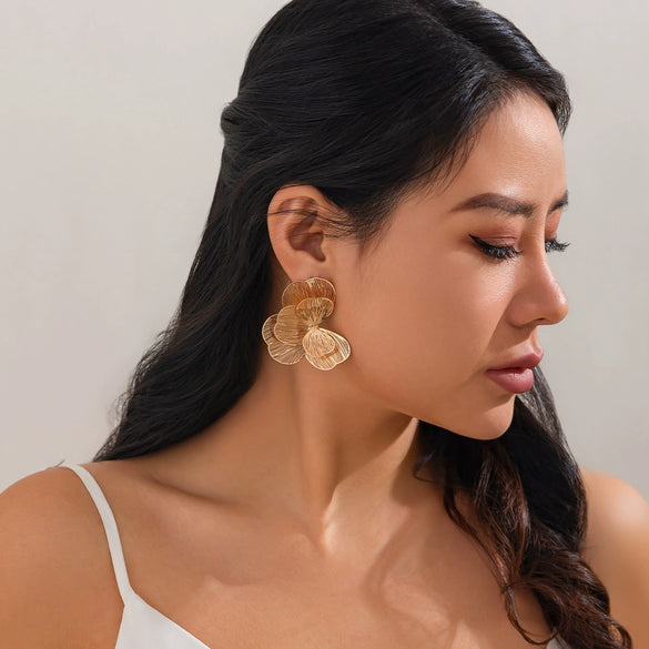 Wholesale Jewelry Highend Hollow Ginkgo Leaf Flower Metal Earrings Copper Electroplating For Women