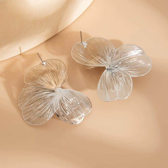 Wholesale Jewelry Highend Hollow Ginkgo Leaf Flower Metal Earrings Copper Electroplating For Women