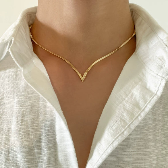 Wholesale Jewelry Hiphop Style Copper Snake Bone Chain Geometric Vshaped Necklace Earrings Electroplated