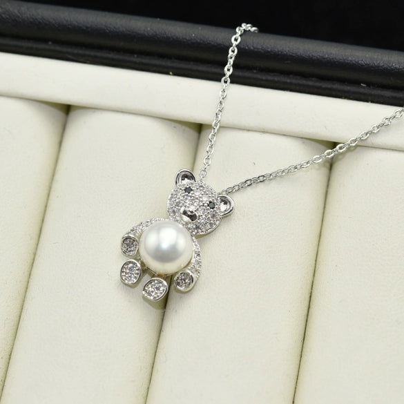 Wholesale Jewelry Hug Bear Pendant Necklace 925 Silver Copper Plated Real Gold With Freshwater Pearl Inlay