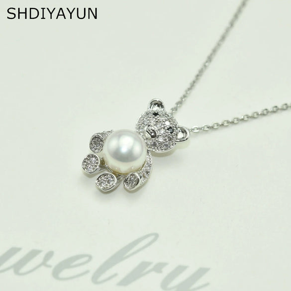 Wholesale Jewelry Hug Bear Pendant Necklace 925 Silver Copper Plated Real Gold With Freshwater Pearl Inlay