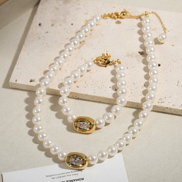 Wholesale Jewelry Imitation Pearl Brass U Shape Letter Number Text Style Seiko Women's Necklace And Bracelet Set