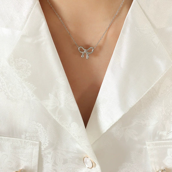 Wholesale Jewelry Kawaii Bow Pendant Necklace Titanium Steel Electroplating For Women