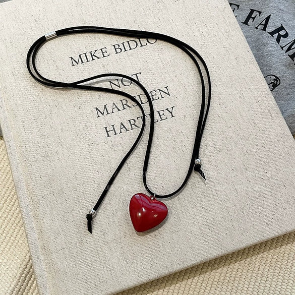 Wholesale Jewelry Leather Geometric Hand Knitted Croissant Smiley Face Bread Pendant Clavicle Chain