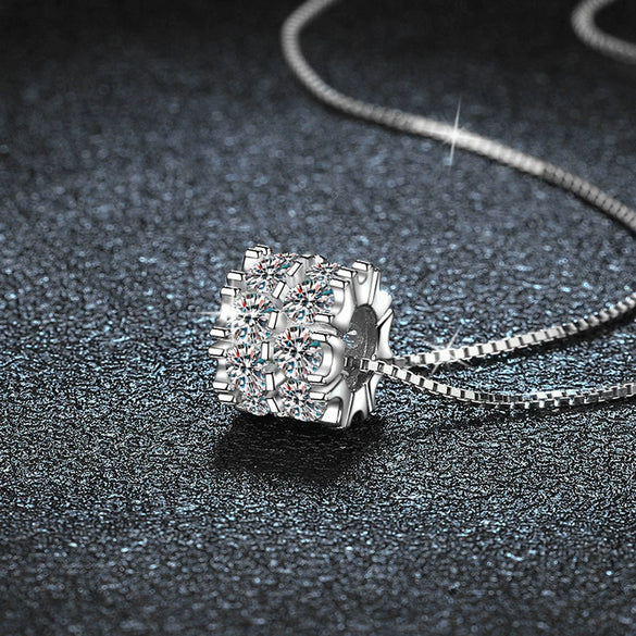Wholesale Jewelry Light Luxury Geometric 925 Sterling Silver And Diamond Pendant Necklace For Women