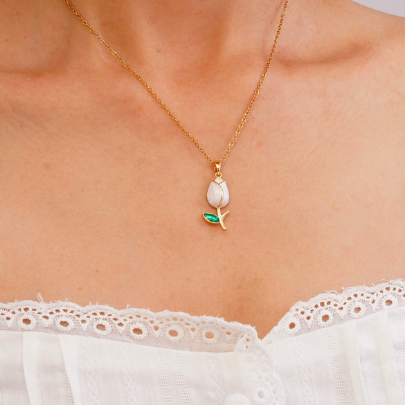 Wholesale Jewelry Light Luxury Style Flower Tulip Copper Clavicle Chain Necklace With Mixed Gemstone Setting And Electroplating