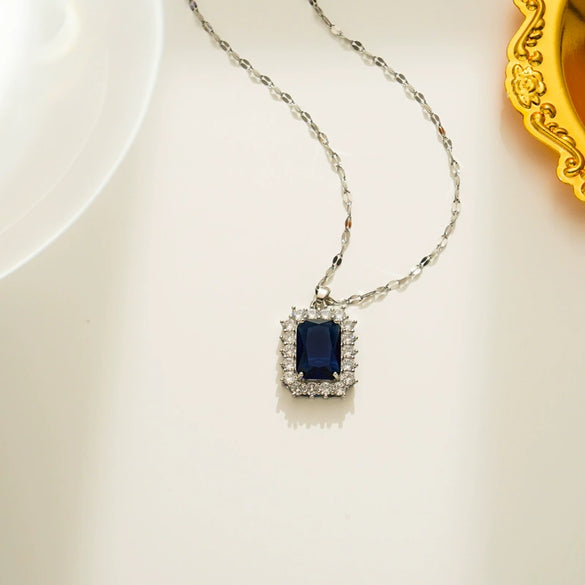 Wholesale Jewelry Light Luxury Style Geometric Titanium Steel Pendant Necklace With Diamond Design And Water Wave Chain