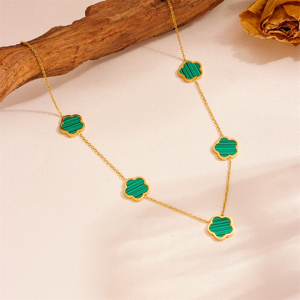 Wholesale Jewelry Light Luxury Style Titanium Steel Geometric And Five Leaf Flower Electroplated Three Piece Jewelry Set For Women