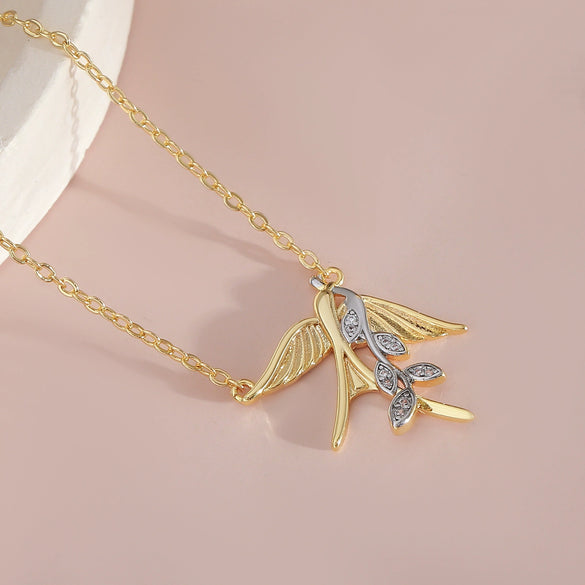 Wholesale Jewelry Little Fresh Style Copper Leaf And Animal Zodiac Pendant Clavicle Chain With Electroplating For Women