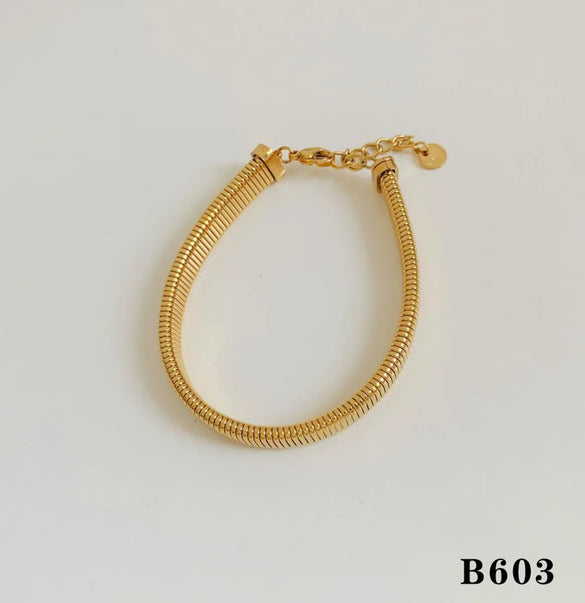 Wholesale Jewelry Modern Style Artistic Solid Color 304 Stainless Steel 16K Gold Plated White Gold Plated Gold Plated Plating Bracelets Necklace