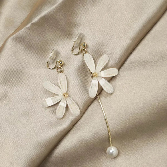 Wholesale Jewelry Modern Style Flower Alloy Asymmetrical Tassel Plating Drop Earrings