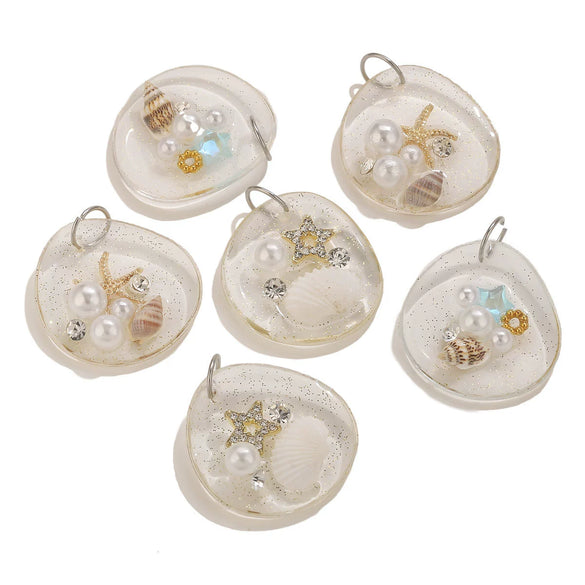 Wholesale Jewelry Ocean Series Pearl Resin Pendant Necklace With Conch Shell Design Irregular Shape Plastic Resin Electroplated