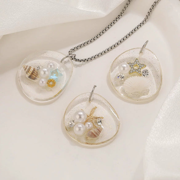Wholesale Jewelry Ocean Series Pearl Resin Pendant Necklace With Conch Shell Design Irregular Shape Plastic Resin Electroplated