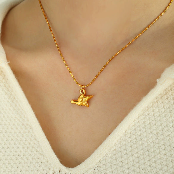 Wholesale Jewelry Retro Animal Style 316L Stainless Steel Electroplated Clavicle Chain Necklace With Bear Little Pig Small Animal Pattern