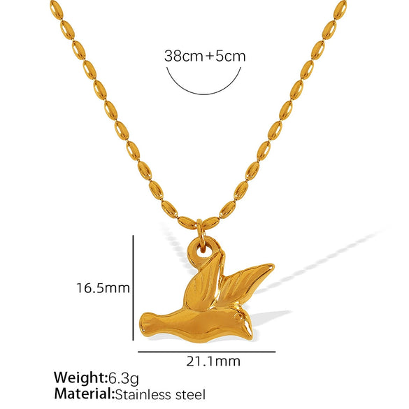 Wholesale Jewelry Retro Animal Style 316L Stainless Steel Electroplated Clavicle Chain Necklace With Bear Little Pig Small Animal Pattern