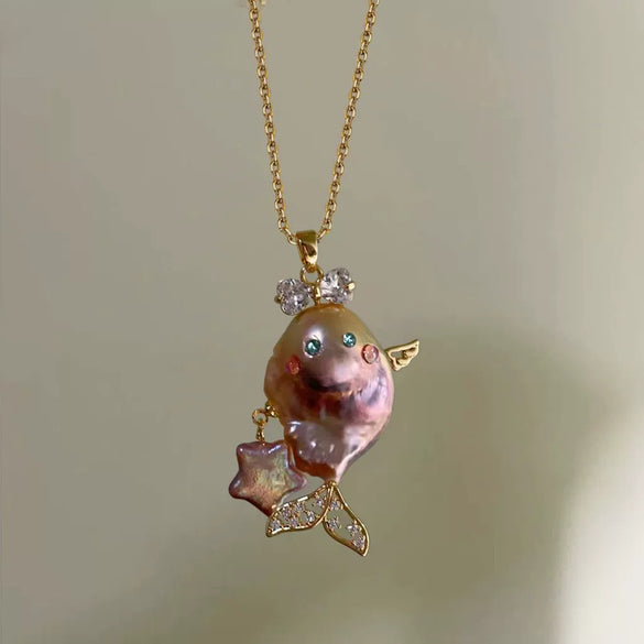 Wholesale Jewelry Retro Animal Zodiac Style Copper Titanium Steel Electroplating Natural Pearl Fish Pendant Clavicle Chain