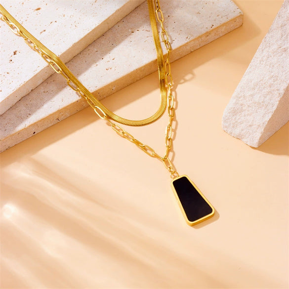 Wholesale Jewelry Retro Elegant Goldplated Stainless Steel Multilayer Chain Fanshaped Geometric Love Pendant Necklace