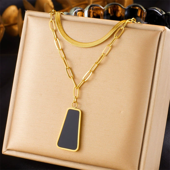 Wholesale Jewelry Retro Elegant Goldplated Stainless Steel Multilayer Chain Fanshaped Geometric Love Pendant Necklace