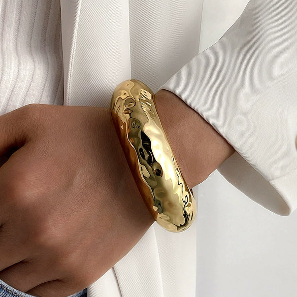 Wholesale Jewelry Retro Exaggerated Irregular Pleated Alloy Bracelet With Electroplating