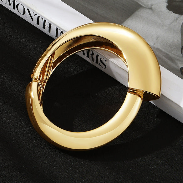 Wholesale Jewelry Retro Exaggerated Irregular Pleated Alloy Bracelet With Electroplating