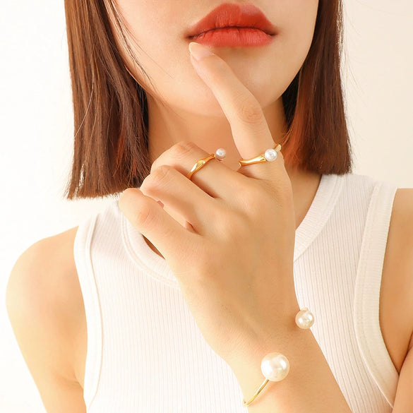 Wholesale Jewelry Retro Fashion Imitation Pearl Opening Ring Titanium Steel Gold Plated Geometric Women's Ring