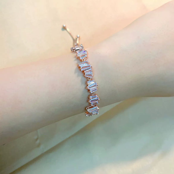 Wholesale Jewelry Retro Fresh Style Leaf Pattern Copper Bracelet With Zircon And Glass