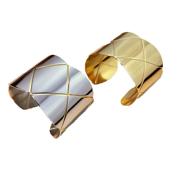 Wholesale Jewelry Retro Geometric Stainless Steel Titanium Steel Nonfading Bracelet With Gold And Silver Stitching Design And Electroplating Processing