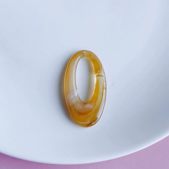 Wholesale Jewelry Retro Geometric Style Oval Hollow Plastic Resin Pendant Earrings