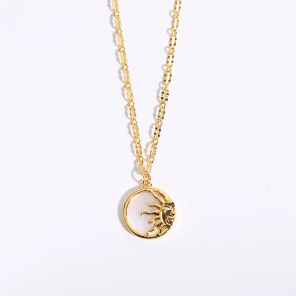 Wholesale Jewelry Retro Natural Style Round Sea Shell Copper Electroplated Ochain Pendant Necklace