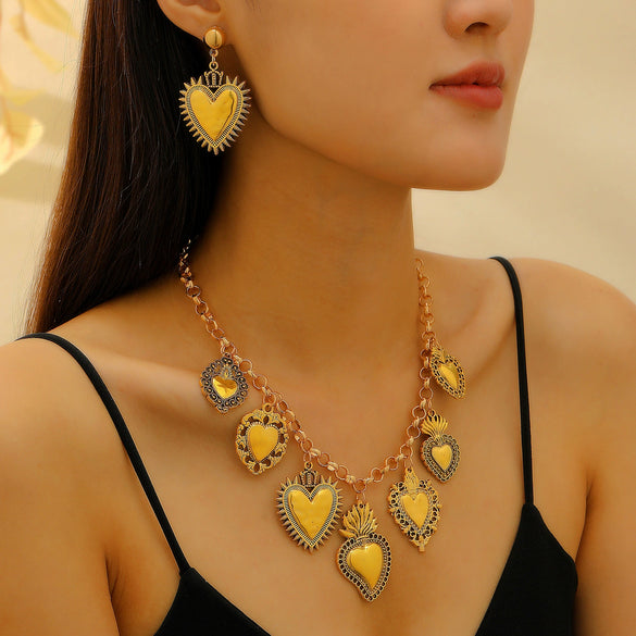 Wholesale Jewelry Retro Religious Alloy Heart Shape And Geometric Pendant Necklace With Silver O Word Chain Electroplated