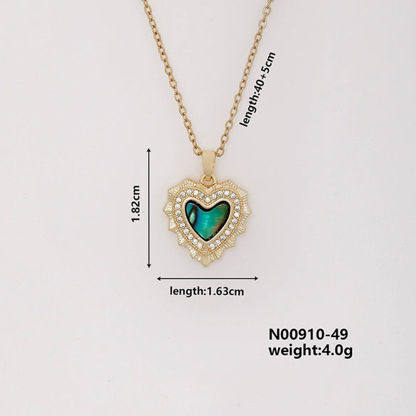 Wholesale Jewelry Retro Style Copper Inlaid Zircon Heart Pendant Ochain Necklace For Female