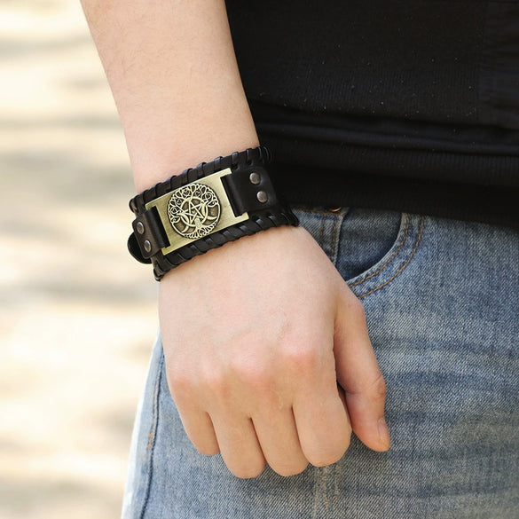 Wholesale Jewelry Retro Style Fivepointed Star Alloy And Cowhide Bracelet For Men Electroplated