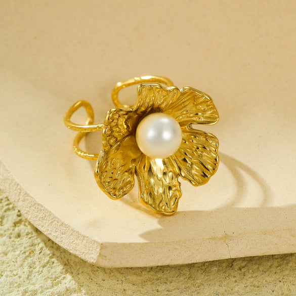 Wholesale Jewelry Retro Style Stainless Steel Petal Texture With Pearl Earrings Electroplated