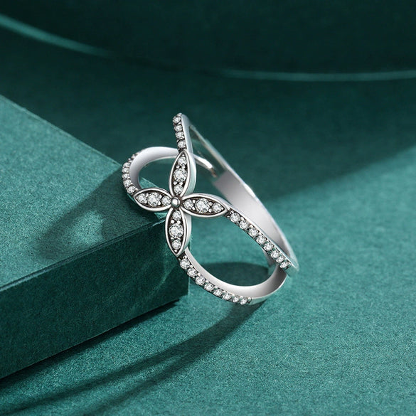 Wholesale Jewelry S925 Sterling Silver Flower Ring Light Luxury Microinlay