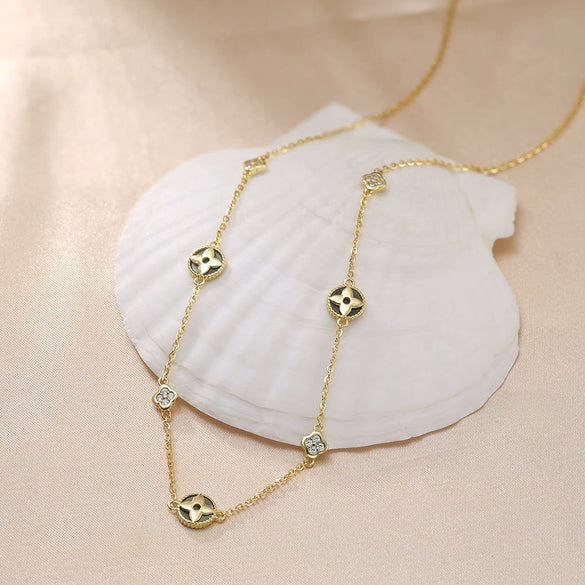 Wholesale Jewelry S925 Sterling Silver Fourleaf Clover Pendant Necklace 14K Gold Electroplated With Geometric Design