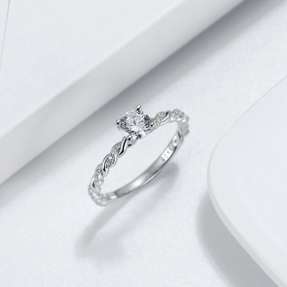 Wholesale Jewelry S925 Sterling Silver Geometric Electroplated Round Zircon Ring For Women