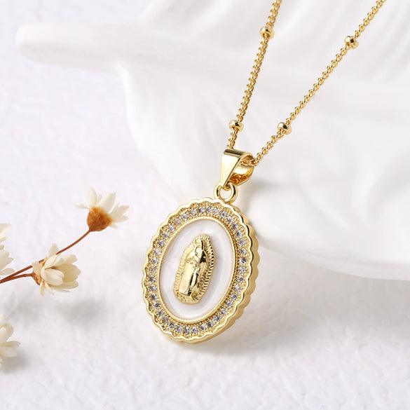 Wholesale Jewelry Simple Geometric Copper Electroplated Pendant Necklace With O Word Chain