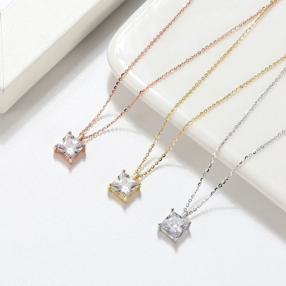 Wholesale Jewelry Simple Geometric Sterling Silver Inlaid Zircon Clavicle Necklace With Square Pendant And Polishing Process