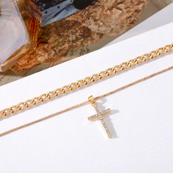 Wholesale Jewelry Simple Multilayer Cross Alloy Ochain Necklace For Women With Geometric Pattern And Diamond Design