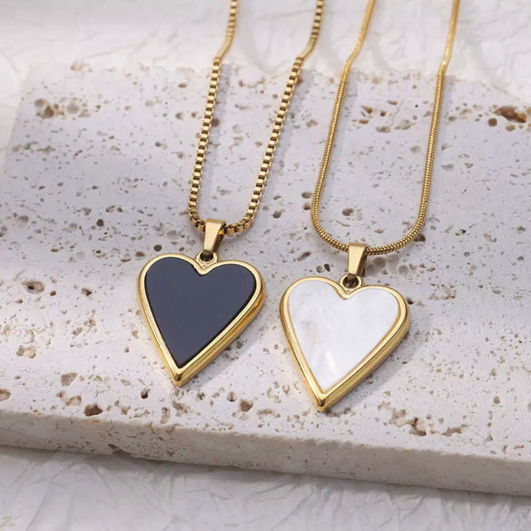 Wholesale Jewelry Simple Square Stainless Steel And Copper Heart Shaped Pendant Necklace For Women With Electroplating