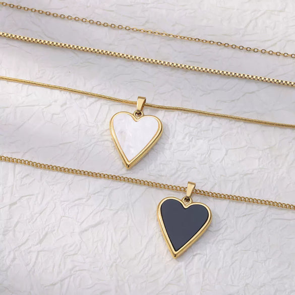 Wholesale Jewelry Simple Square Stainless Steel And Copper Heart Shaped Pendant Necklace For Women With Electroplating