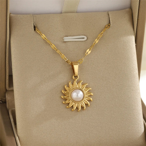 Wholesale Jewelry Simple Style Classic Style Water Droplets Heart Shape Bow Knot 201 Stainless Steel 304 Stainless Steel Rhinestones Shell Zircon 18K Gold Plated Hollow Out Inlay Pendant Necklace