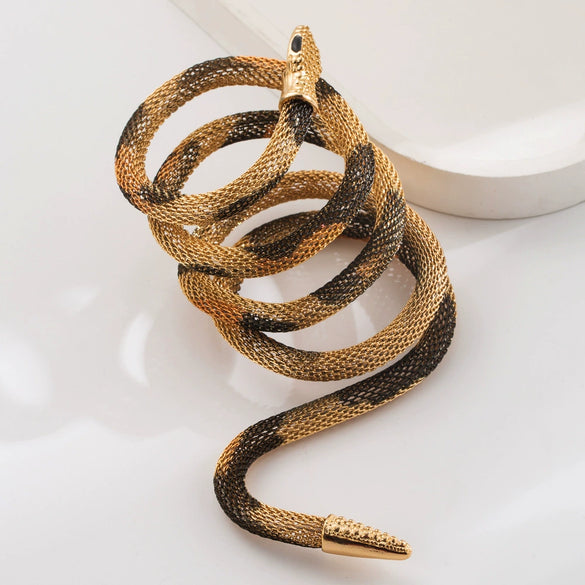 Wholesale Jewelry Snakeshaped Hollow Alloy Chain Necklace Inlaid With Rhinestone