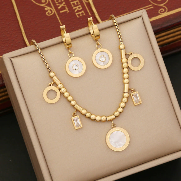 Wholesale Jewelry Square Zircon Stainless Steel Snake Bone Chain Clavicle Necklace With Geometric Pattern And Electroplating Treatment